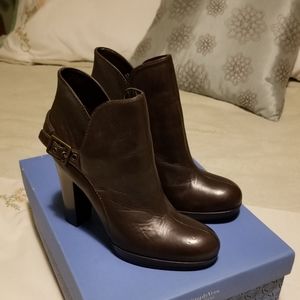Vera Wang High Heel Boots